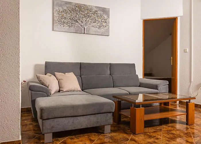 2 Bedroom Amazing In *