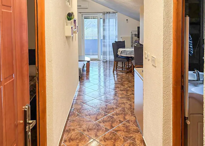 2 Bedroom Amazing In Tribalj (Primorsko-Goranska)